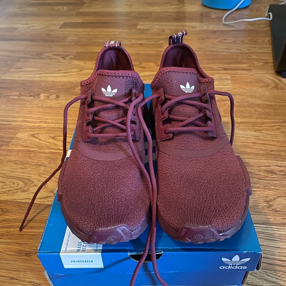 Adidas NMD R1 Shoe - Picture 3 of 5